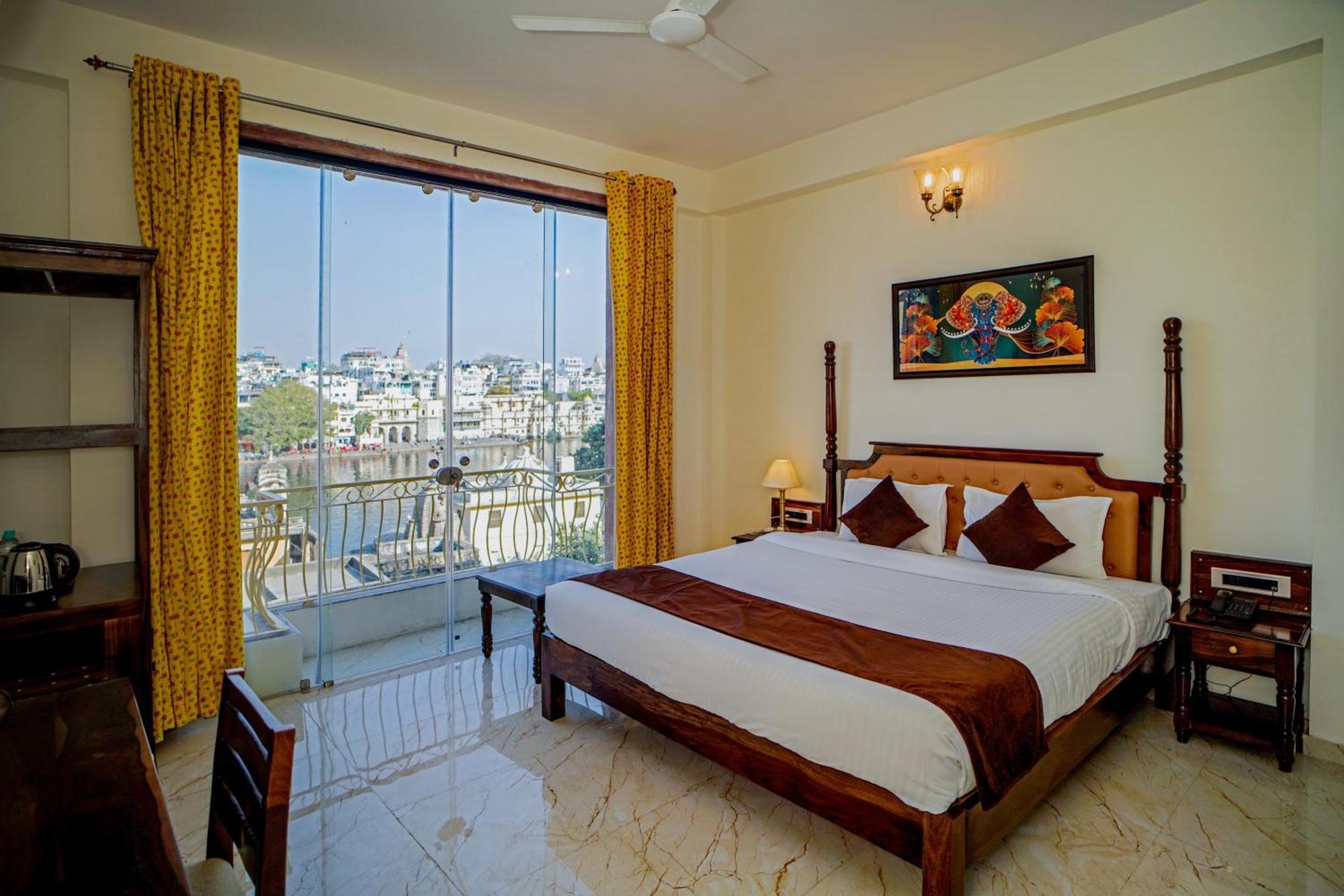 Dera Pichola- A Lake Facing Boutique Hotel Udaipur Exterior photo