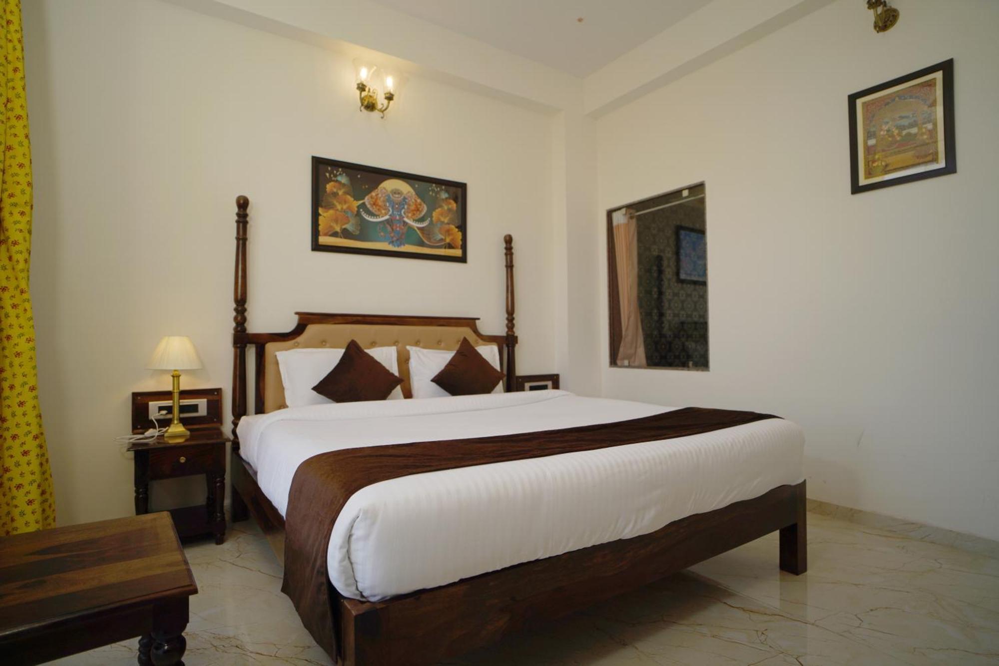 Dera Pichola- A Lake Facing Boutique Hotel Udaipur Exterior photo